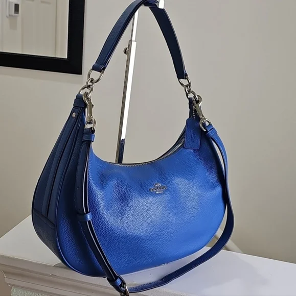Coach F38250 Harley East West Hobo Medium Blue Pebbled Leather EUC - Picture 2 of 10